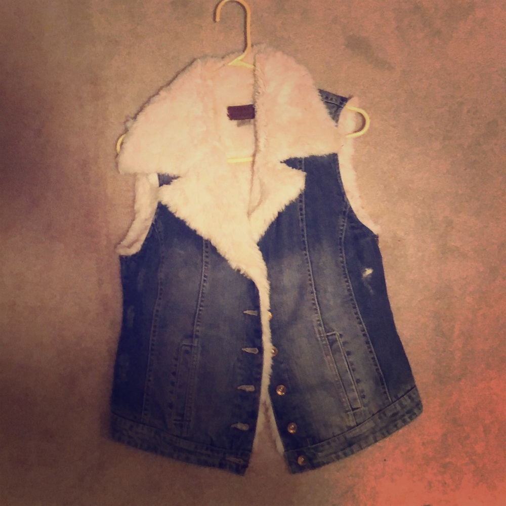 Guess denim fur vest